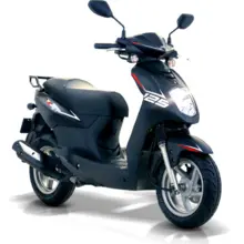 Una moto AKT Jet 125